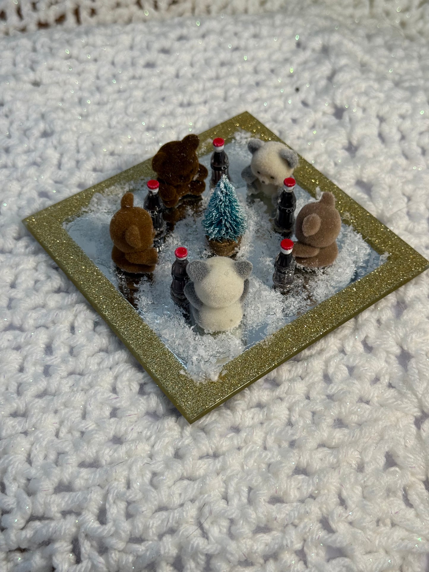 Bear Friends Christmas Tabletop Art – Mini Tree & Cola Scene