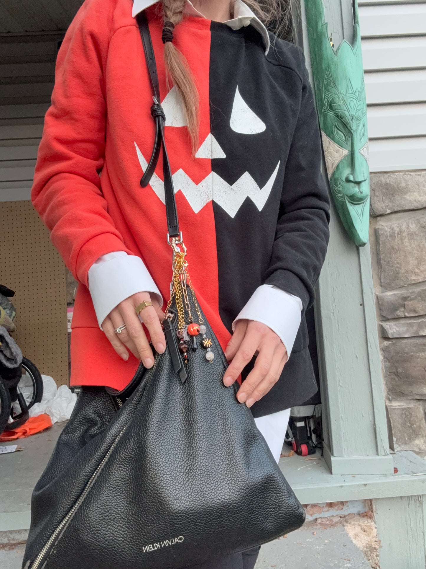 Bumpy Round Carabiner Multipurpose Keychain | Five Gold Chains with Boo Berry & Beaded Charms