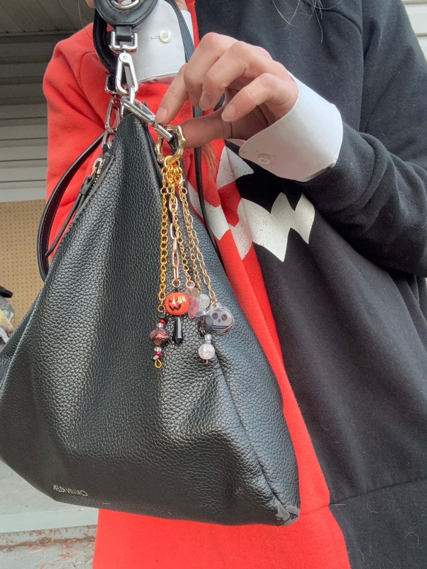 Bumpy Round Carabiner Multipurpose Keychain | Five Gold Chains with Boo Berry & Beaded Charms